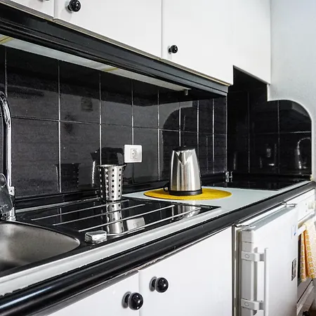 Comfy In Cristianos Lägenhet